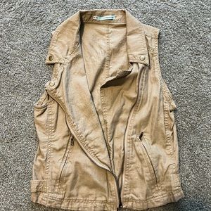 Maurices utility vest